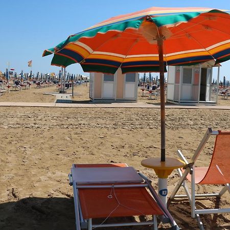 Condominio Zenith Bibione Esterno foto