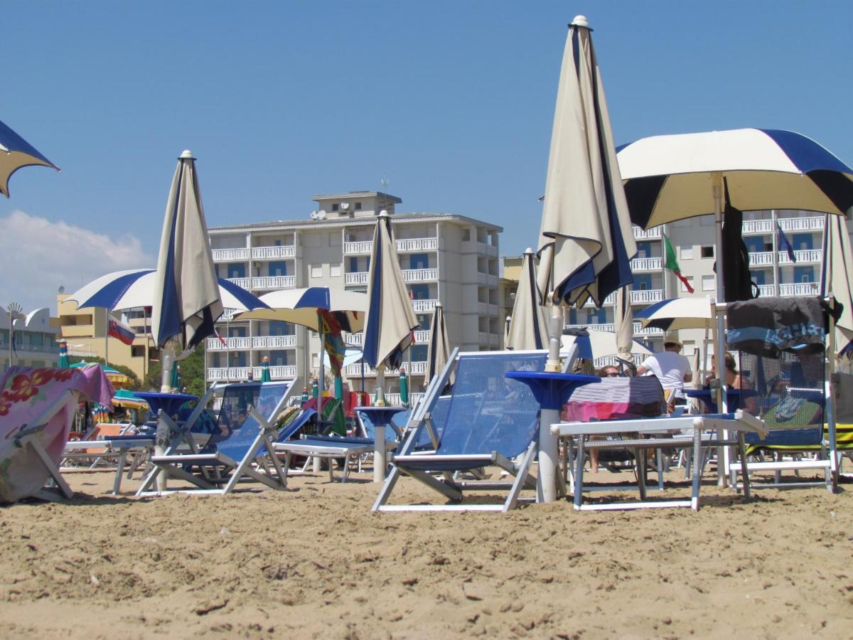 Condominio Zenith Bibione Esterno foto